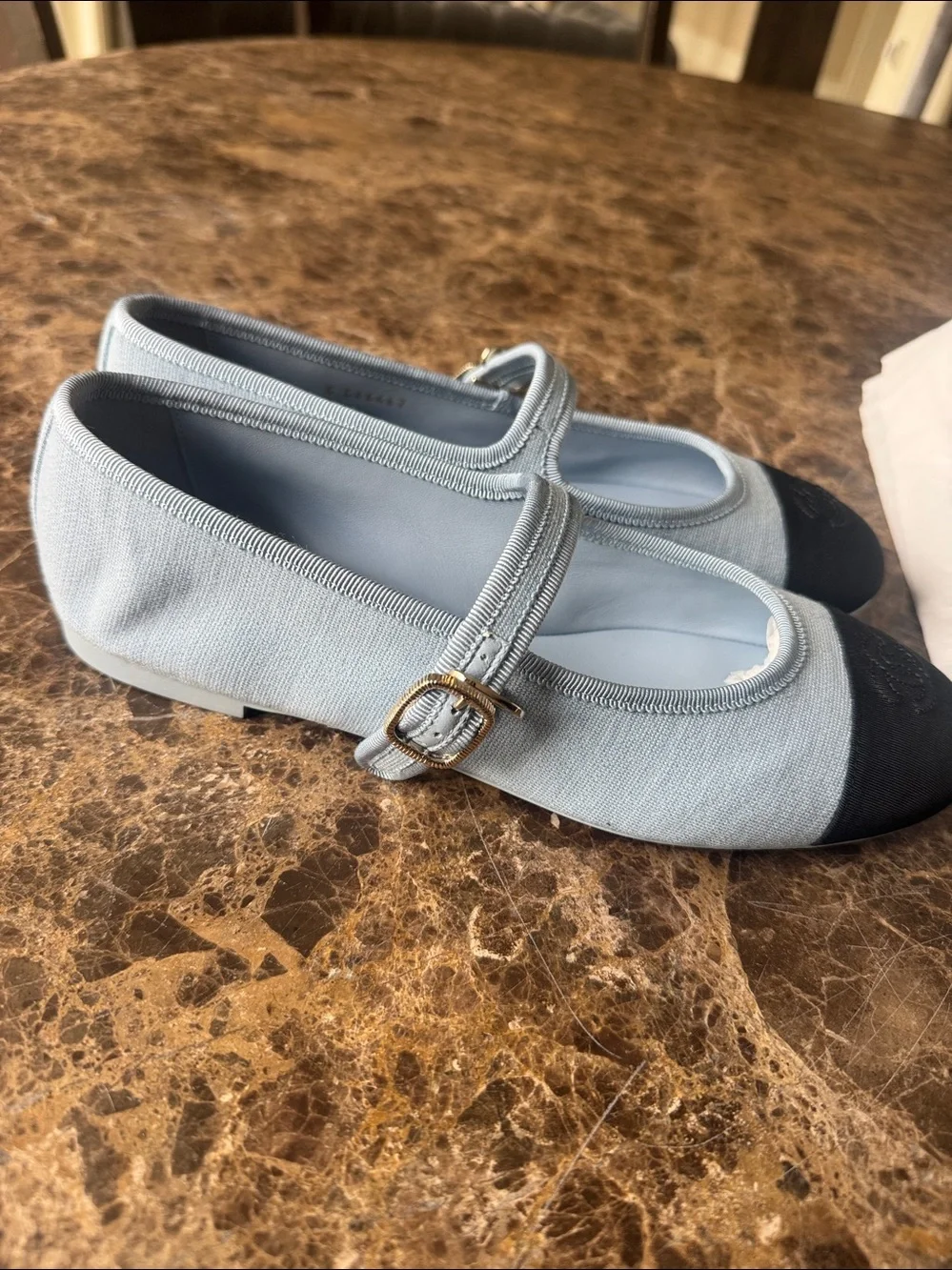 Chanel 25s Mary Janes blue black cap toe logo flats ballet sz 39.5